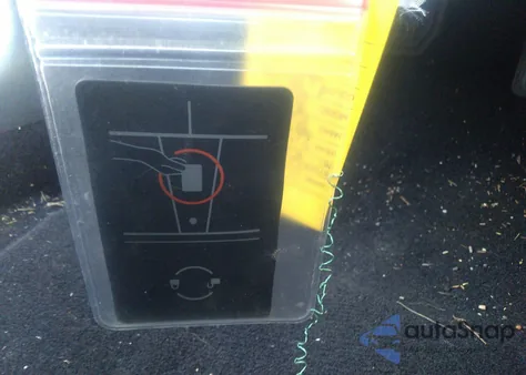 2021 Tesla Model 3 Standard Range Plus Rear-Wheel Drive z USA, uszkodzony, nr VIN 5YJ3E1EA6MF027023